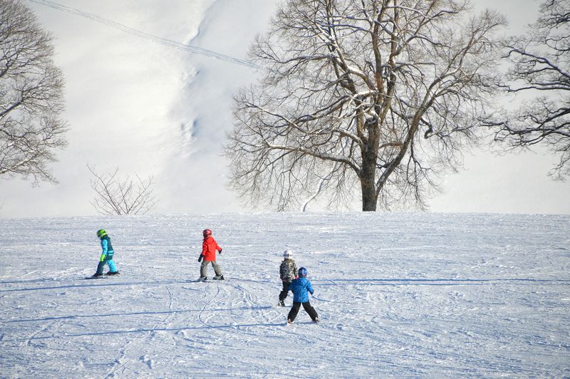 Datei:Children-3167578 1920.jpg