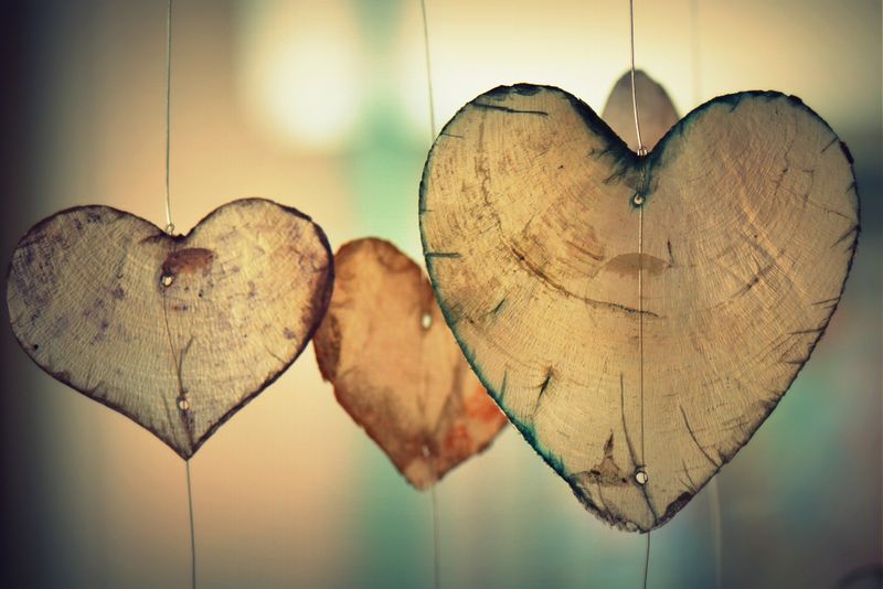 Datei:Heart-700141 1920.jpg