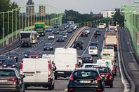 Professional-transport-4458797 1920.jpg